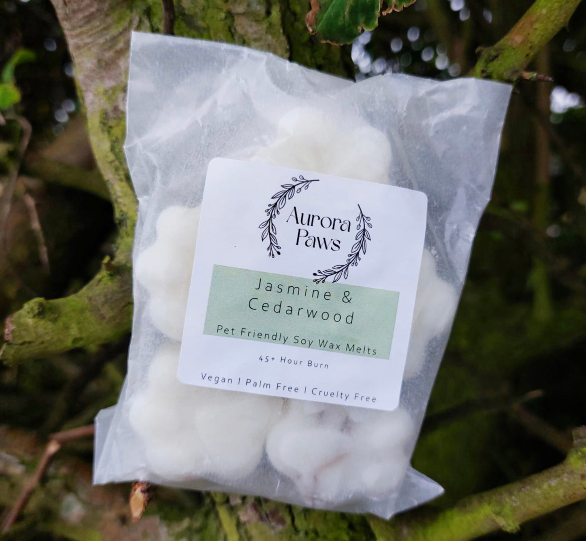 Aurora Paws Pet Friendly Jasmine And Cedarwood Scented Soy Paw Melts