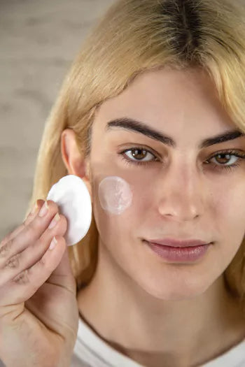 Caprea Makeup Remover With Plantable Sleeve